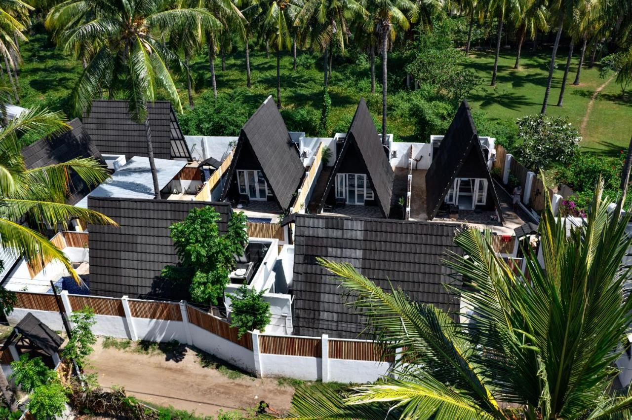 Sanctum Dive Bungalows With Private Pool Gili Trawangan Exterior foto